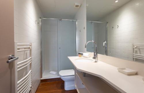 Les Tres Torres Apartment | 2DRR1106- Fantastic apartment with terrace