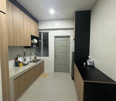 Sitiawan Apartment | 2home 6Room 12-14Pax Ulike homestay