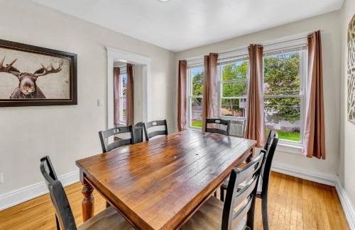 Oneonta Apartment | 2nd Base Apt 2 All Star Baseball Rentals