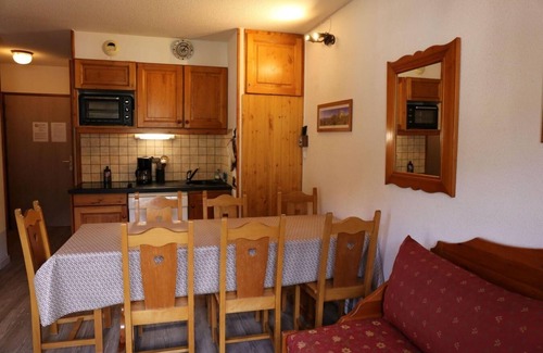 Aussois Apartment | 2nd floor, balcony, tv, ski locker, 55m², Aussois