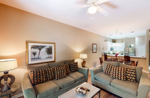 Bahama Bay Condo | 2nd floor condo w/pools, restaurant, balcony, tennis court, basketball court