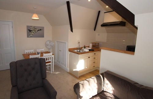 Bury St Edmunds Apartment | 2nd floor modern flat in large Edwardian house ten minutes’ walk from railway