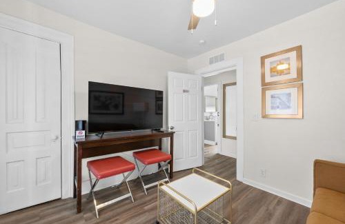 Mexicantown - Southwest Detroit House | 2nd-Floor Retreat in Vibrant Detroit 2 Bedroom