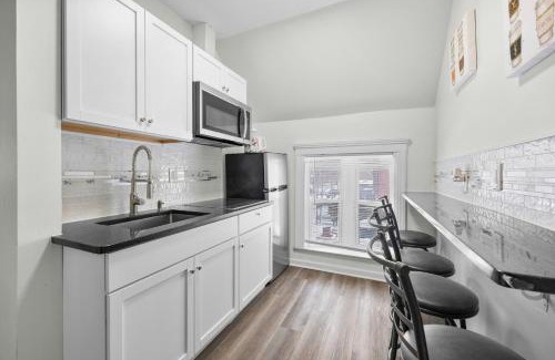 Mexicantown - Southwest Detroit House | 2nd-Floor Retreat in Vibrant Detroit 2 Bedroom