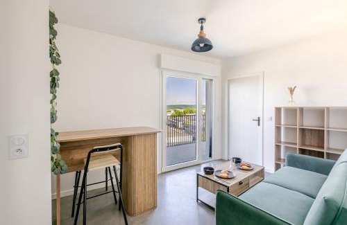 Palaiseau Apartment | 2P moderne avec balcon et vue à Massy Palaiseau