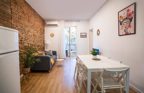 La Sagrada Familia Apartment | 2SIC1033 Bright flat near Sagrada Familia