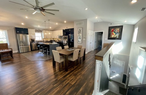Cape May Court House Apartment | 3,000 sq.ft. 8 Guests, 3-Bed, 3-Bath, Pool, Spa, Outdoor Kitchen, Gardens, WiFi.