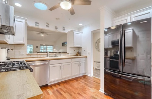 Woodbury House | 3/2 in The Village of Woodbury