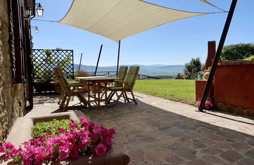 Montecatini Val di Cecina Apartment | 3 APARTMENTS in country house FonteMigliari in Montecatini vd Cecina, Tuscany