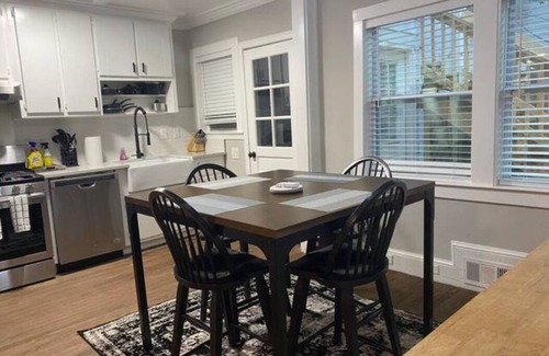 Roswell Apartment | 3 Apartments*King Beds*Walkable*Pets*Groups Okay!
