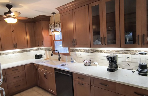 Fuquay-Varina House | 3 Bd/3 Bath,Big yard,screened porch,Pets,mins. Cary,Holly Springs,Apex & Raleigh