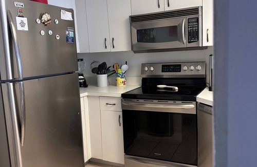Fort Pierce Shores Condo | 3-bdr , 2bth condo Ocean front in N. Hutchinson Island Fl, w/fitness room, WiFi