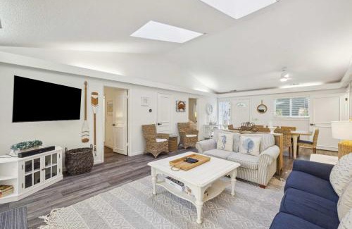 Lawton Woods House | 3 BDR Stay for 8 Near Beach Shops & Golf Course