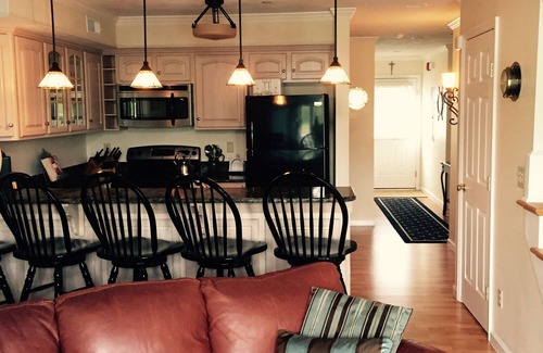 Alexandria Bay House | 3 Bdrm, 2 Bath Luxury Waterfront Villa With Boathouse Fishing & Boating Paradise