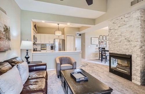 Highlands Ranch Condo | 3 Bdrm Condo on Golf Course, Mountain View!