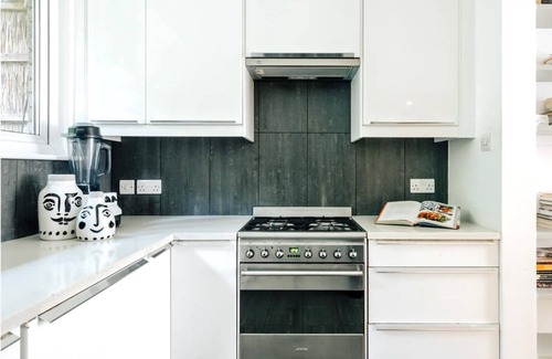 St. Helen's House | 3 Bdrm Notting Hill Mews House - 2 Balconies