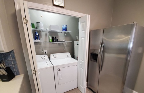 Capital View House | 3 Bed 1.5 Bath Home - Minutes from Hospitals!
