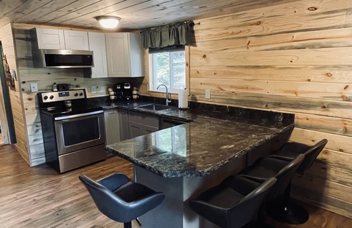 Cascade Cabin | 3 Bed/1 Bath Retreat in the Mountains