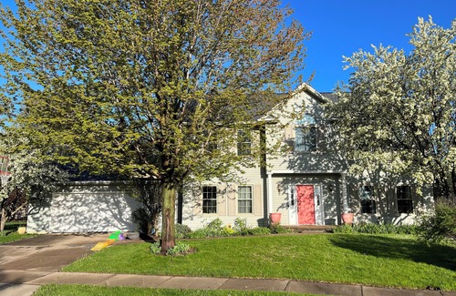 Oshkosh House | 3 bed, 2.5 bath home in the heart of Oshkosh available for EAA week!