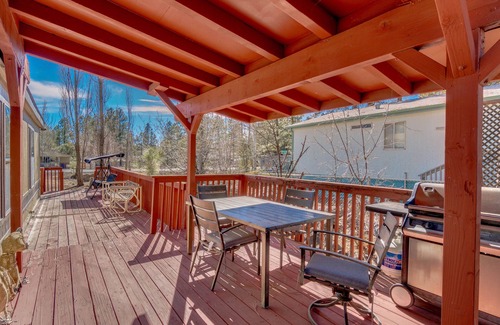 Munds Park Cabin | 3 Bed, 2 Bath Cabin in Munds Park AZ Close To Flagstaff and Sedona