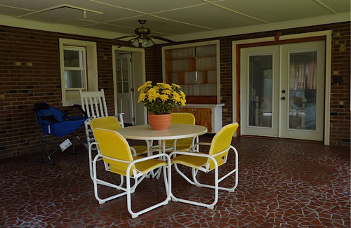 Beaufort House | 3 bed 2 bath Home 11 miles from Atlantic Ocean