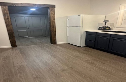Kingsport House | 3-bed, 2-bath home in Kingsport, TN, near major employers & modern conveniences.