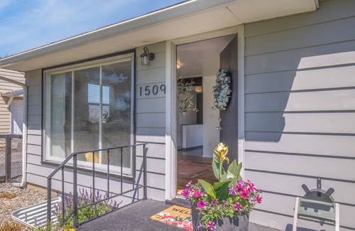 Lewiston House | 3-bed 2 bath house in welcoming Lewiston with WiFi, AC, and plenty of parking!