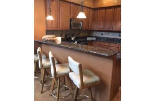 Skyranch House | 3 bed 2 bath house with private pool sleeps 6