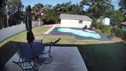 Eustis House | 3 Bed 2 Bath Sleeps 6 Pool Retreat in Eustis, FL!