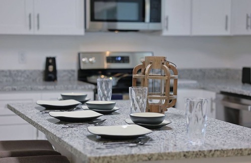 Lebanon House | 3 bed 2 bath with lovely outdoor space