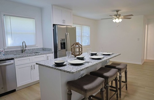 Lebanon House | 3 bed 2 bath with lovely outdoor space