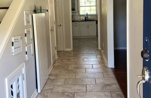 Jacksonville House | 3 Bed-3.5 bath upstairs with an additional Sunroom lights in rooms❤️