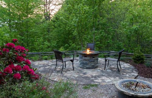 Whittier House | 3 Bed 3 Bath Vacation home in Whittier