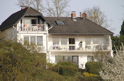 Bad Bertrich Apartment | 3-bed apartment shower/WC, balcony - Ferienwohnungen Berres