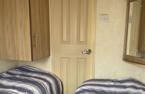 Walton on the Naze House | 3-Bed Caravan in Walton on the Naze