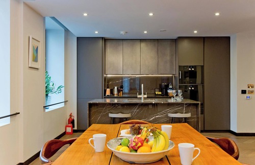 Soho Apartment | 3-bed Deluxe 205