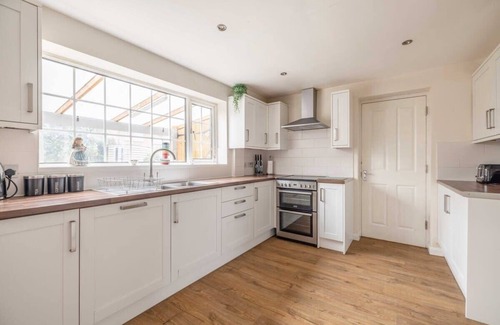 Windsor House | 3-Bed Family Home with Parking & Large Garden