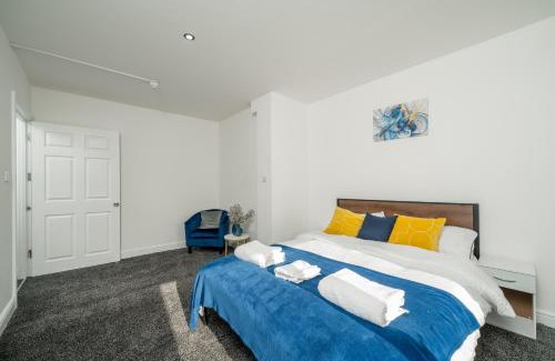 Canning Town Apartment | 3 bed home by Canning Town station