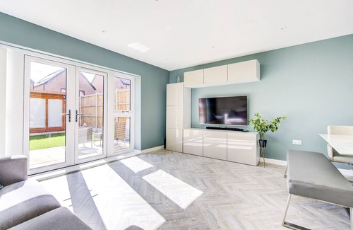 Hacton House | 3 Bed house in Romford-Hornchurch/ Greater London