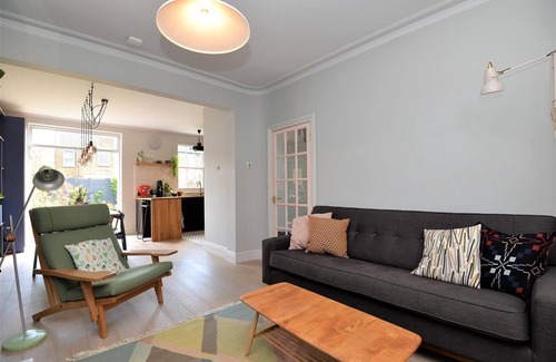 Waltham Forest House | 3 Bed House with Garden - near Lloyd Park