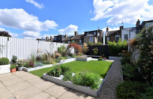 Waltham Forest House | 3 Bed House with Garden - near Lloyd Park