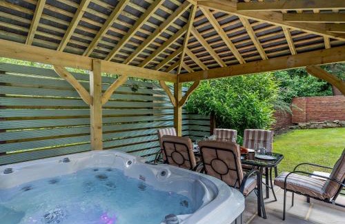 Harrogate House | 3 Bed in Harrogate 92158