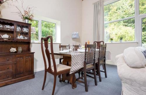 Holmrook House | 3 Bed in Holmrook SZ272