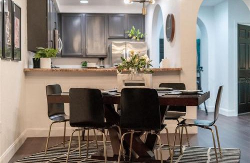 West Kissimmee Apartment | 3 bed - Private Oasis - Completley Immaculate