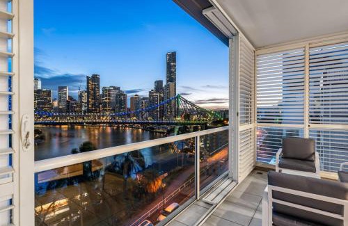 New Farm Apartment | 3 Bed Skyline Terrace with Long Stay and Monthly Deal