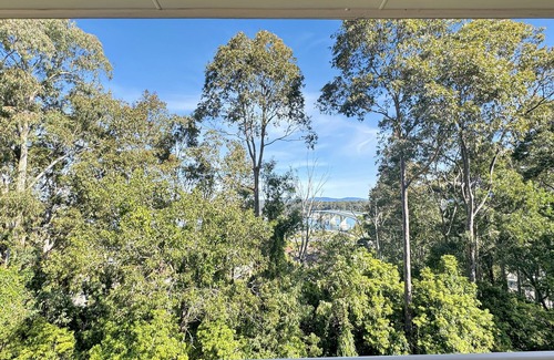North Batemans Bay Apartment | 3 Bed Unit Amongst the Treetops in Batemans Bay