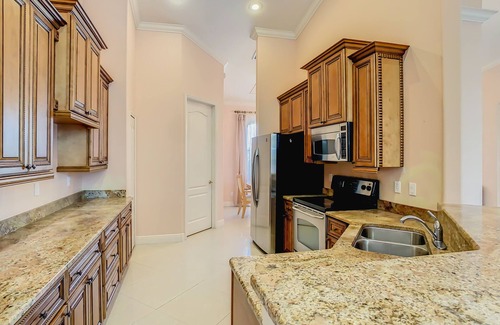 Warm Mineral Springs House | 3-bed vacation home 18 min. from Manasota Beach & 5 min to Warm Mineral Springs
