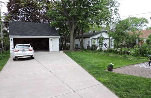 Whitefish Bay House | 3 Bedroom 1.5 Bathroom 1350square ft.