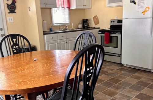 Prudenville Cottage | 3 Bedroom/1 Bath Houghton Lake Getaway