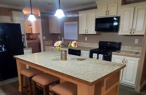 Crawfordville House | 3 Bedroom 15 minutes from beach
